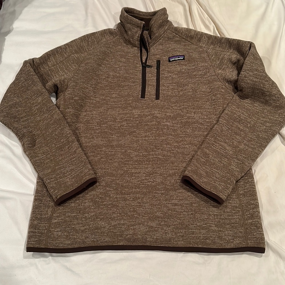 Patagonia like new Mens Better Sweater Medium. Worn once.